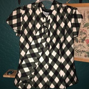 Unique Vintage Button up dress shirt